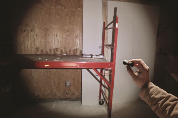 Picture of LED Dual-Power Recharge Torch with Slide Focus. 400 Lu IP54 Water & Dust Resistant 18