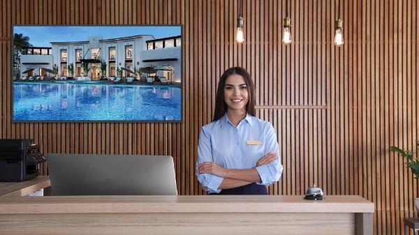 Picture of 43'' CMA Series 4K Commercial Signage Display. Anti-Glare 500 Nits Bright