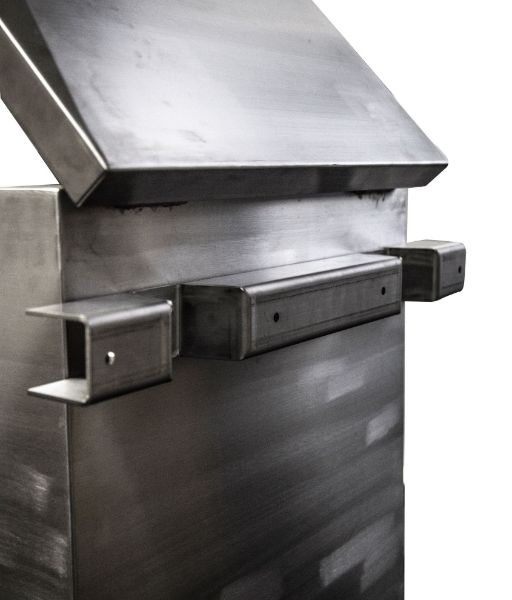 Picture of 18RU Stainless Vented Outdoor Wall Mount Cabinet (611x625x915mm). Stainless