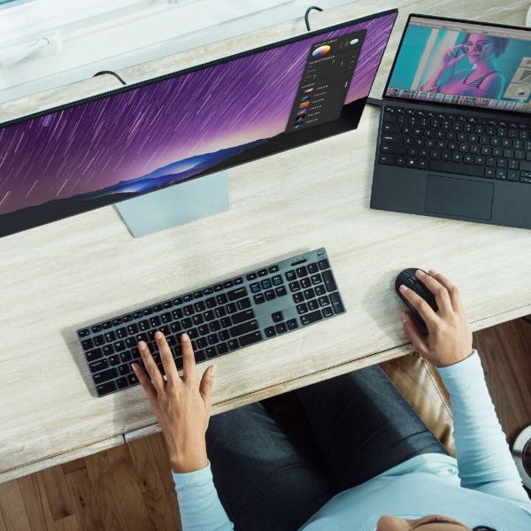 Picture of USB-A to HDMI 2.0 & VGA Adapter Dual Monitor Support. Screen Res up to 1920x1080P