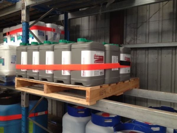 Picture of LOGISTRAP 100mm x 5m Self- Engaging Re-usable Strap. to Secure Goods in a Warehouse