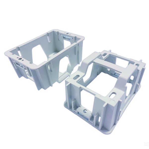 Picture of Flush Box with Captured Metal Spring Nut. Dims 93x58x48mm Inner Dims 75x50x44mm. Plastic