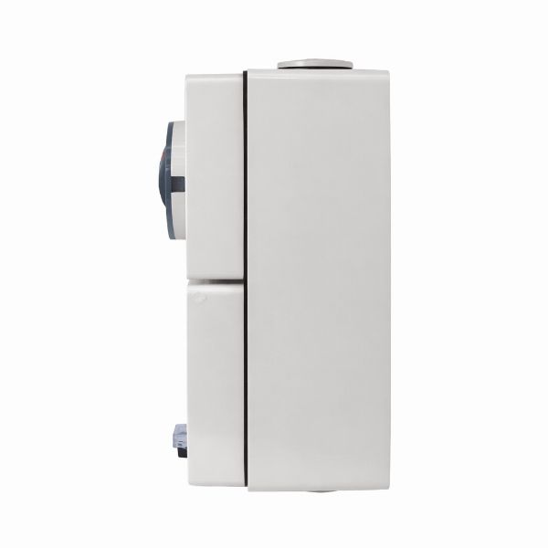 Picture of Switched Outlet 5 Pin 20A Round IP66 Stainless Steel cover fastening